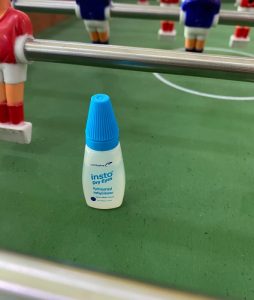 Layar Laptop Bikin Mata Kering, Saat Itulah Aku Bertemu Insto Dry Eyes